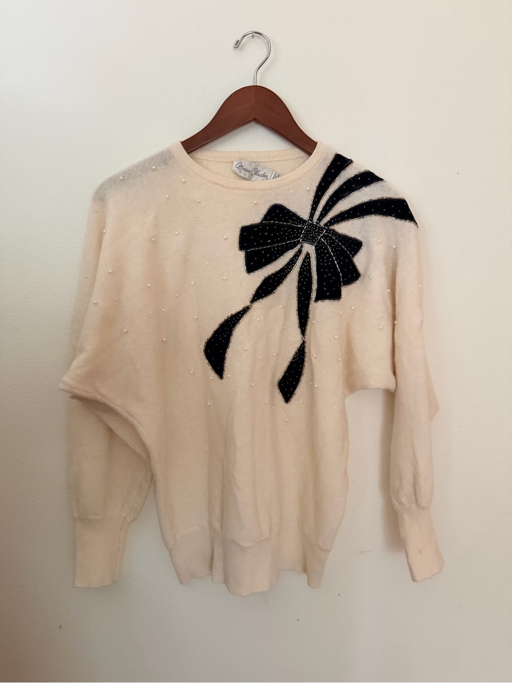 🎀🐑 Vintage angora and wool velvet bow beaded embellished sweater size medium